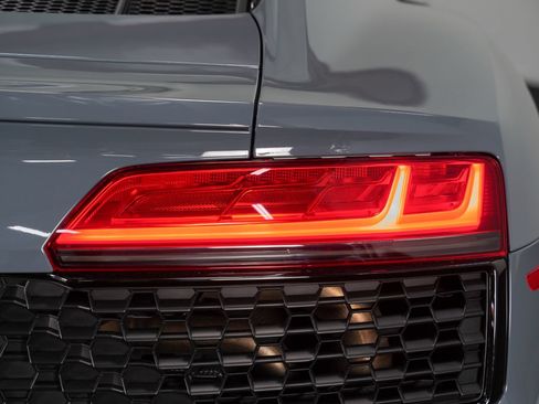 Used 2020 Audi R8 V10 AWD/4WD image 22