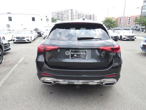 Used 2026 Mercedes-Benz GLC 350e 4MATIC image 3