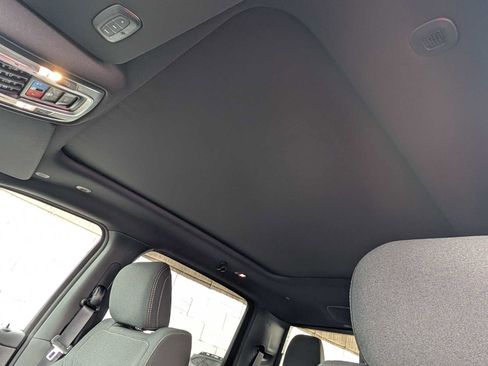 New 2026 RAM 1500 Big Horn AWD/4WD image 11