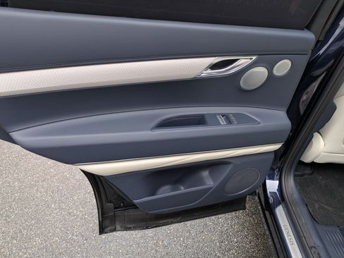 Used 2025 Genesis GV80 3.5T Prestige image 30