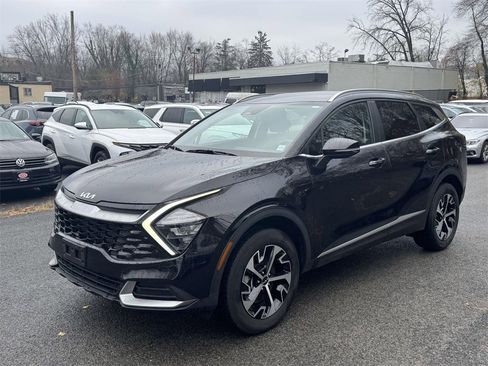 Used 2023 Kia Sportage EX image 3