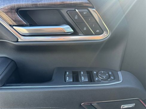 Used 2025 Chevrolet Silverado 1500 LTZ w/ Technology Package image 20