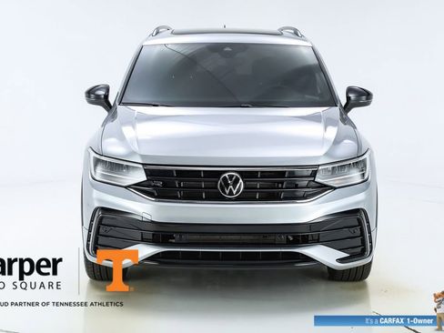 Used 2023 Volkswagen Tiguan SE R-Line image 16