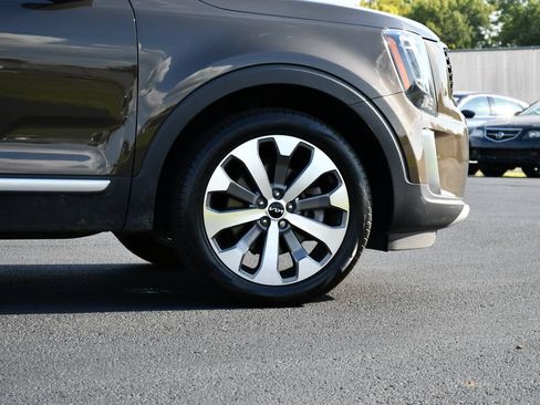 Used 2022 Kia Telluride S AWD/4WD image 9