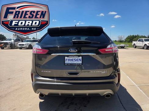 Used 2020 Ford Edge Titanium AWD/4WD image 6