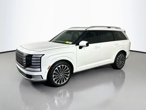 Used 2026 Hyundai Palisade Calligraphy AWD/4WD image 3