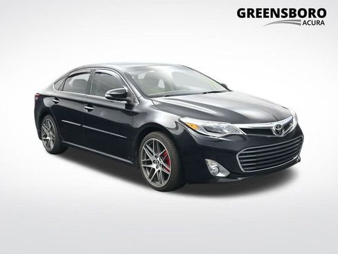 Used 2015 Toyota Avalon Limited image 1