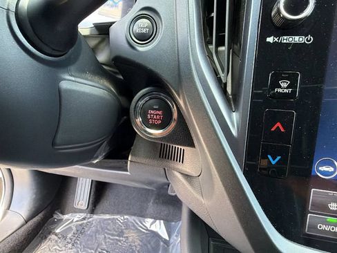 Certified 2025 Subaru Forester Limited AWD/4WD image 17