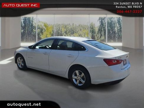 Used 2023 Chevrolet Malibu LT FWD image 7