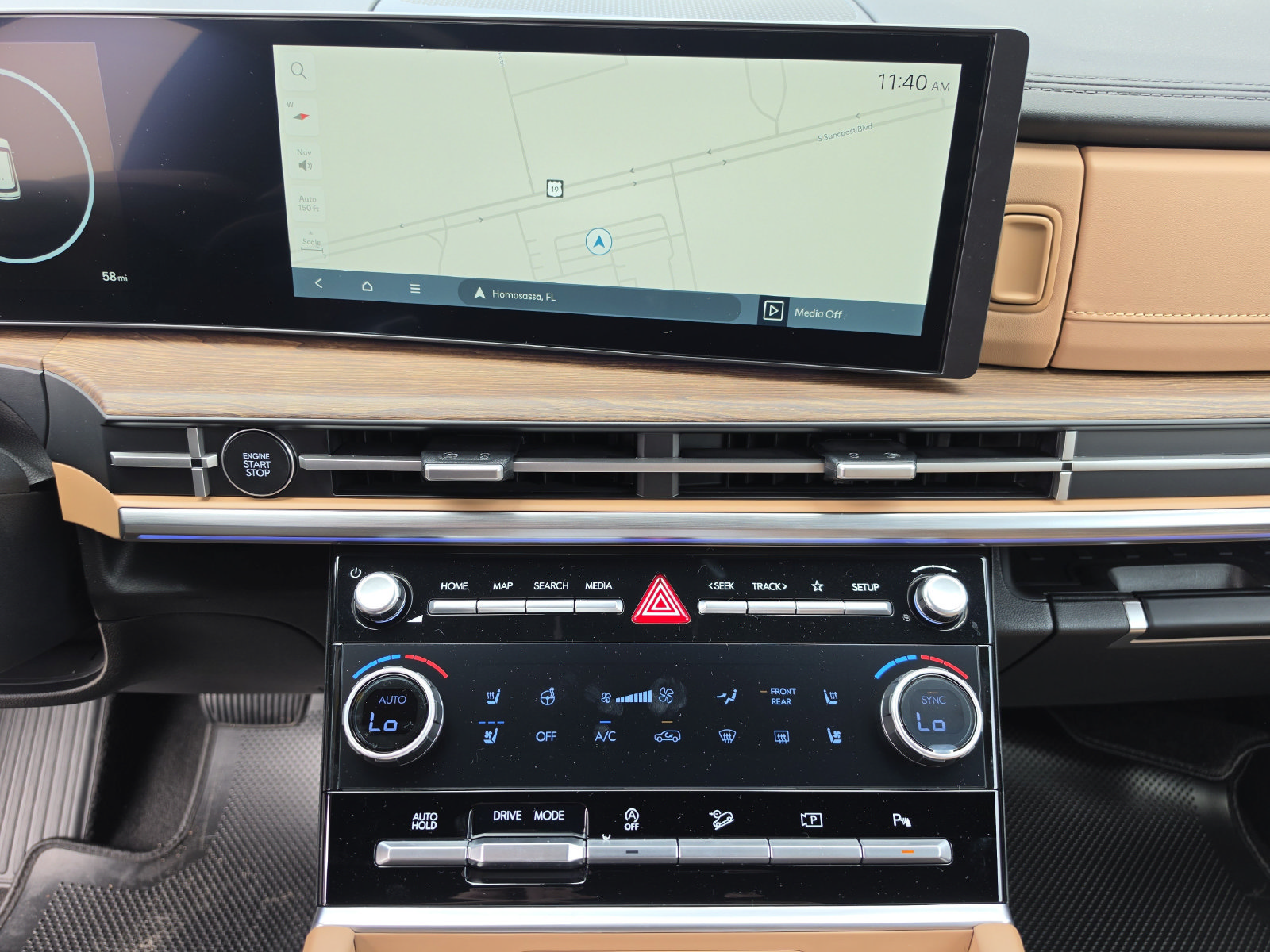 New 2026 Hyundai Santa Fe Limited w/ Tow & Go Package FWD image 26