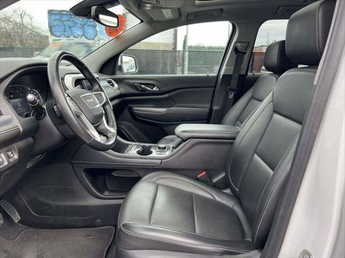 Used 2022 GMC Acadia SLT AWD/4WD image 17