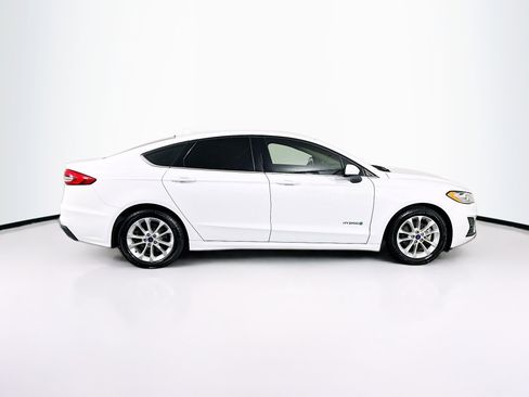 Used 2019 Ford Fusion SE image 10