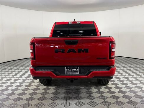 Used 2025 RAM 1500 Big Horn AWD/4WD image 8