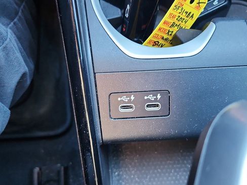 Used 2024 BMW X1 M35i w/ Premium Package image 31