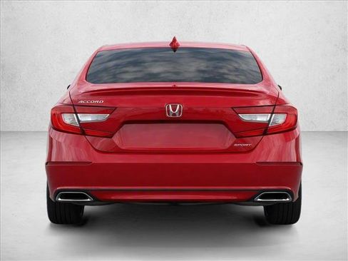 Used 2018 Honda Accord Sport image 6