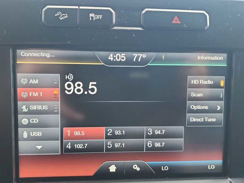 Used 2015 Ford F150 Lariat image 17