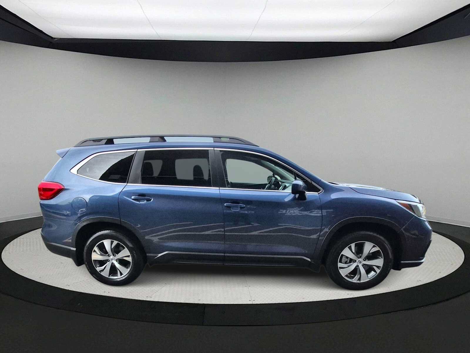 Used 2022 Subaru Ascent Premium w/ Convenience Package AWD/4WD image 9