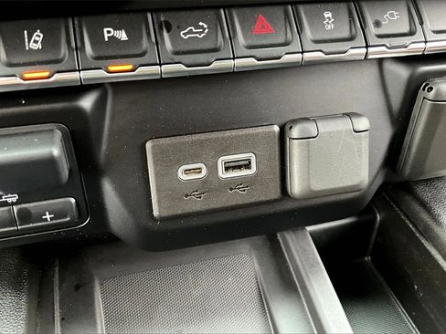 Used 2020 Chevrolet Silverado 3500 High Country w/ Z71 Off-Road Package image 33