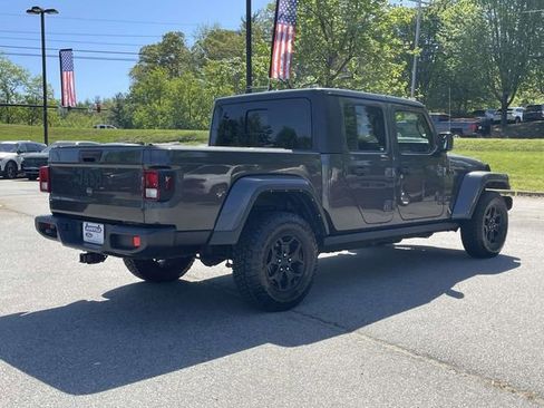 Used 2021 Jeep Gladiator Sport AWD/4WD image 5