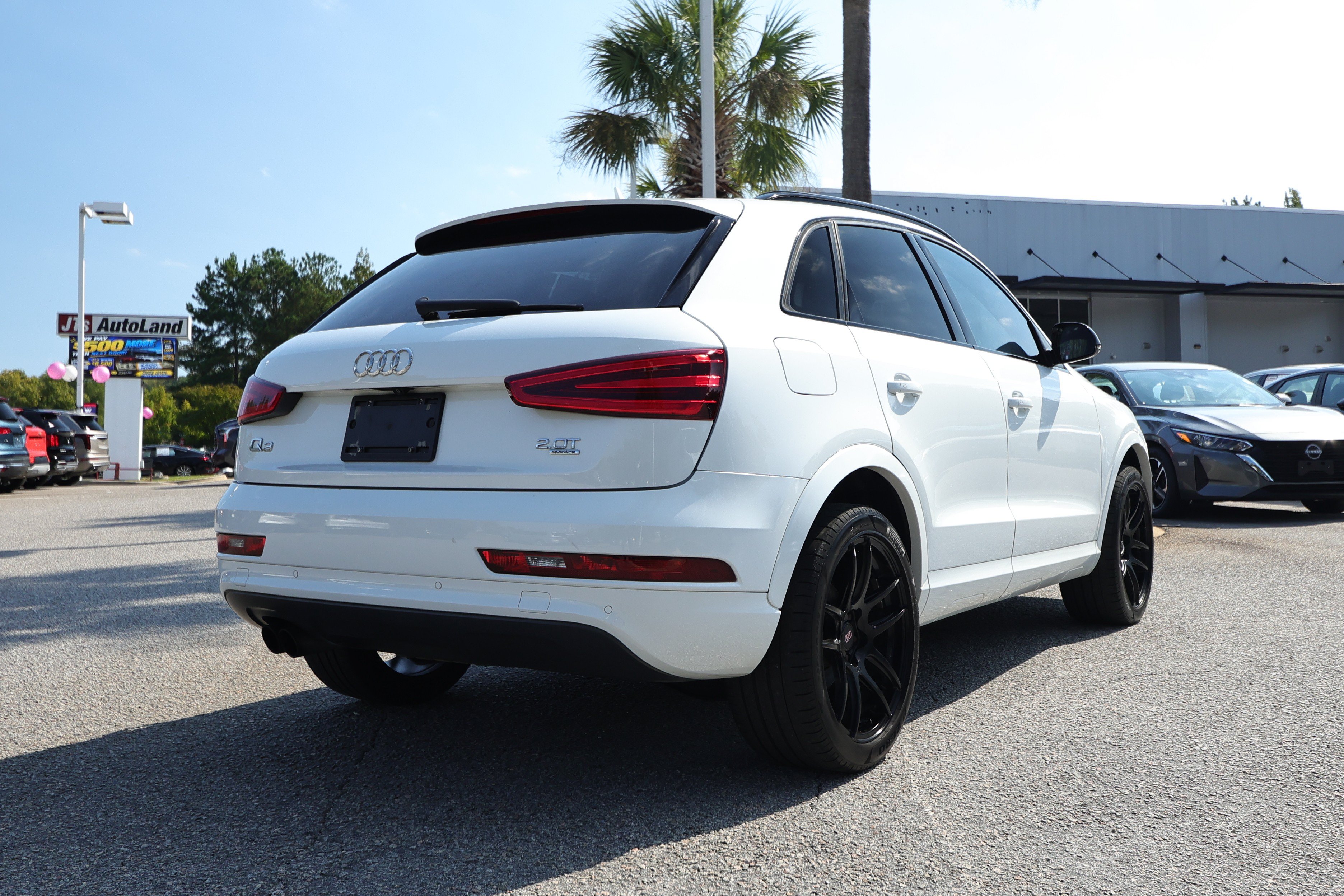 Used 2015 Audi Q3 2.0T Prestige w/ Prestige Package AWD/4WD image 6