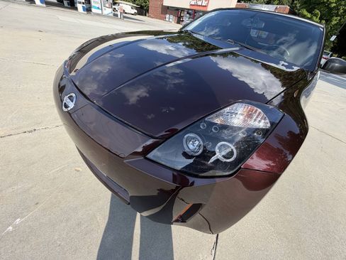 Used 2003 Nissan 350Z Enthusiast RWD image 15