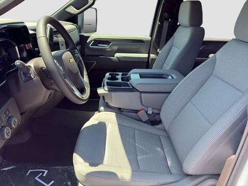 Used 2026 Chevrolet Silverado 2500 LT AWD/4WD image 12