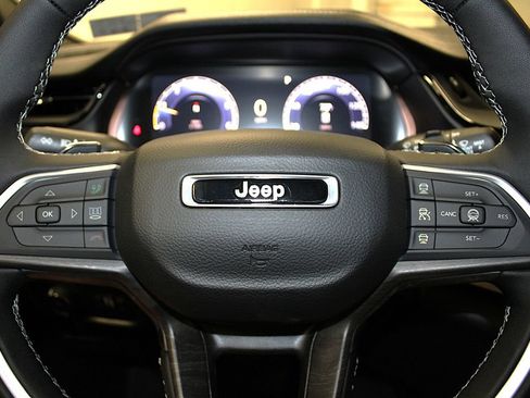 New 2026 Jeep Grand Cherokee L Limited w/ MOPAR Finishing Package AWD/4WD image 11