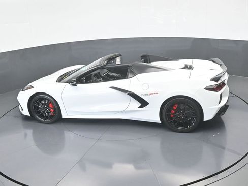 Used 2024 Chevrolet Corvette Stingray Convertible w/ Z51 Performance Package image 44