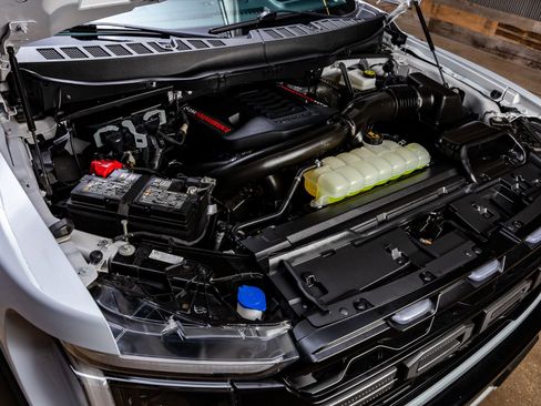 Used 2025 Ford F150 Raptor image 41