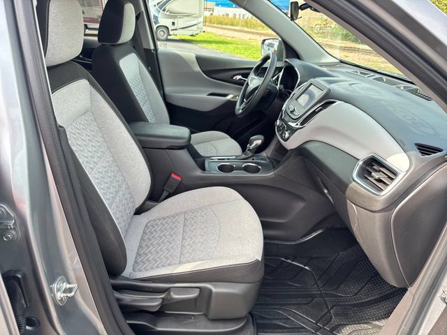Used 2024 Chevrolet Equinox LS w/ LS Convenience Package AWD/4WD image 32