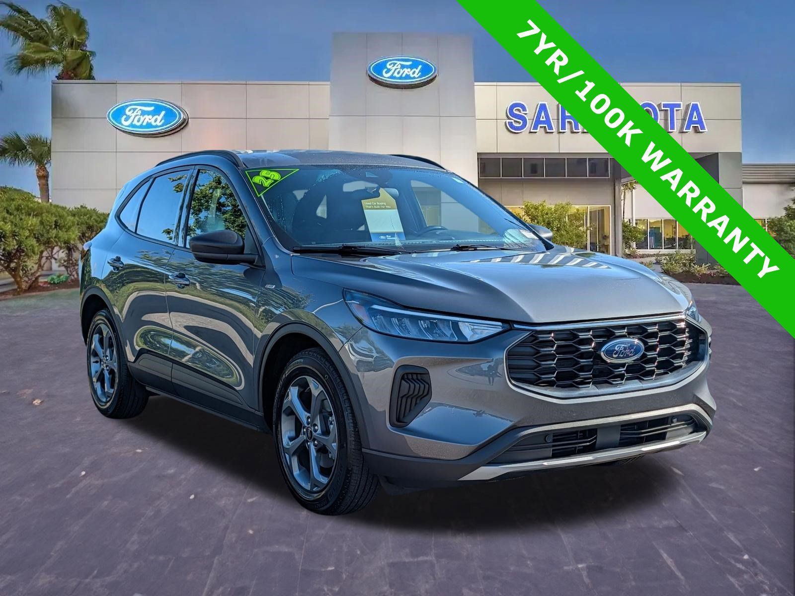 Used 2025 Ford Escape ST-Line FWD image 1