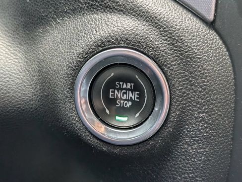 Used 2021 GMC Sierra 1500 SLT w/ SLT Premium Plus Package RWD image 30