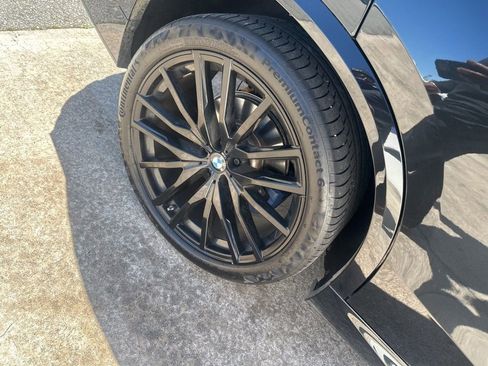 Used 2023 BMW X5 xDrive40i w/ M Sport Package image 6