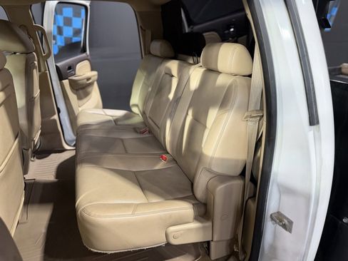 Used 2013 GMC Sierra 3500 Denali image 22