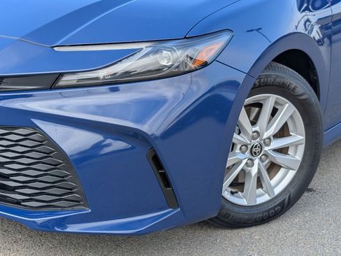 Used 2026 Toyota Camry LE FWD image 10