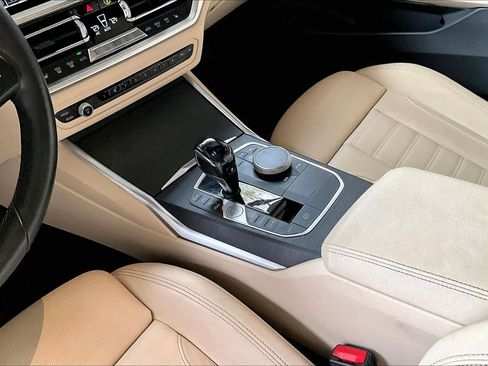 Used 2021 BMW 430i Coupe w/ Premium Package image 16