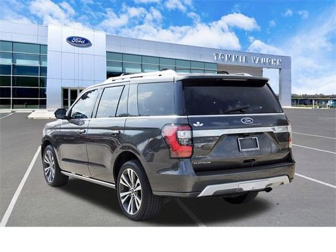 Used 2020 Ford Expedition Platinum image 2