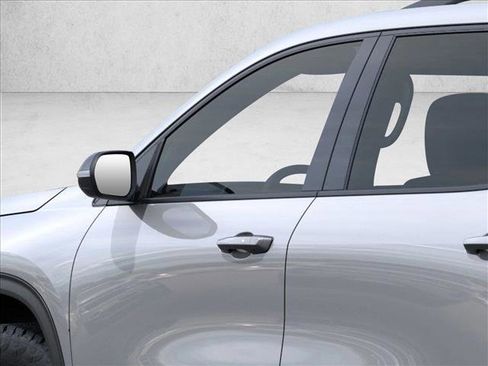 New 2026 Chevrolet Traverse Z71 w/ Enhanced Driving Package image 12