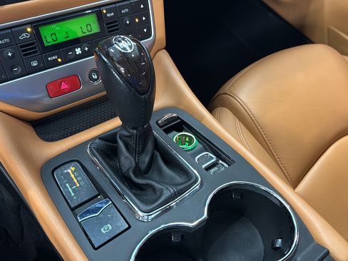 Used 2015 Maserati GranTurismo Convertible RWD image 50