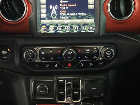 Used 2021 Jeep Wrangler Unlimited Rubicon AWD/4WD image 20