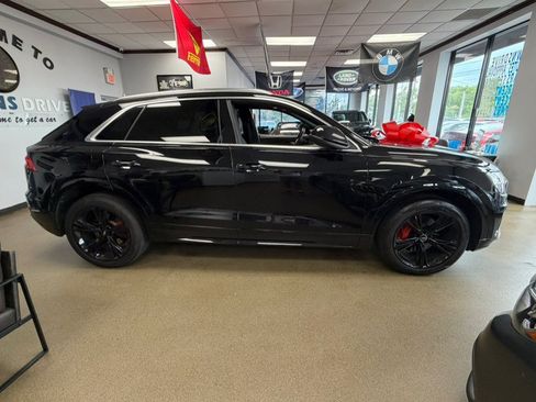 Used 2021 Audi Q8 Premium Plus w/ Premium Plus Package AWD/4WD image 15
