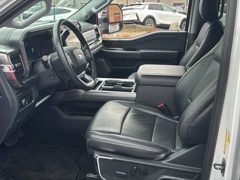 Used 2024 Ford F250 Lariat w/ Lariat Ultimate Package image 15