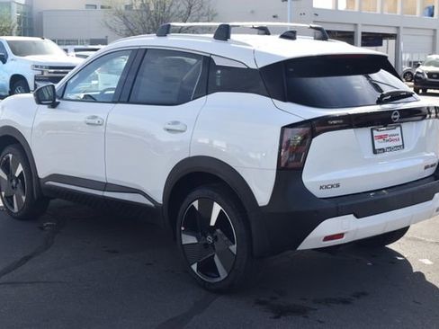 New 2026 Nissan Kicks SR w/ Cold Weather Package AWD/4WD image 5