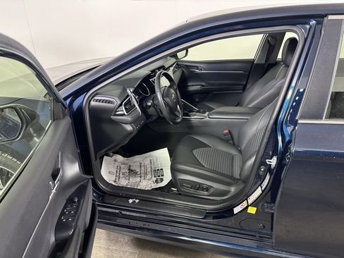 Used 2018 Toyota Camry SE image 20