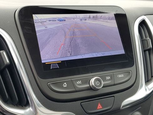 Certified 2019 Chevrolet Equinox LT w/ Sun & Navigation Package image 20