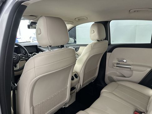 Used 2021 Mercedes-Benz GLA 250 image 28