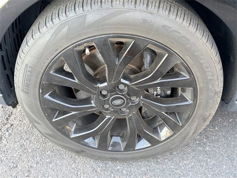 Used 2022 Land Rover Range Rover P525 Westminster Edition image 4