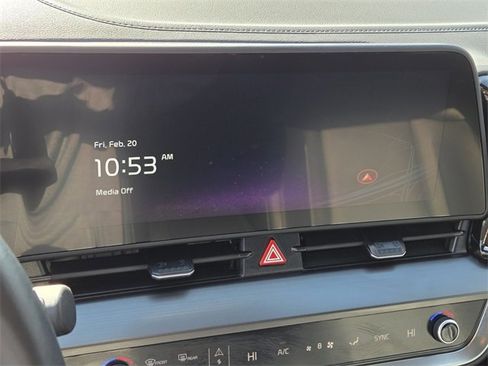 Certified 2024 Kia Sportage EX image 20