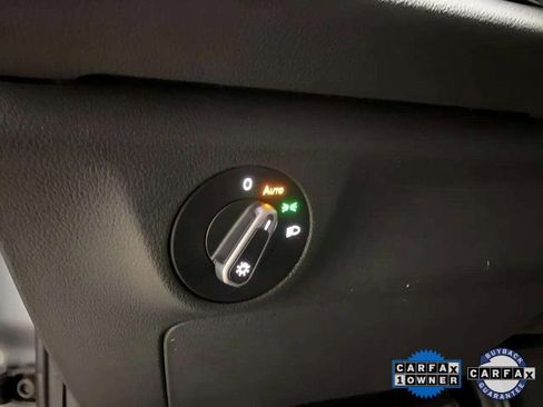 Used 2025 Volkswagen Jetta Sport image 31