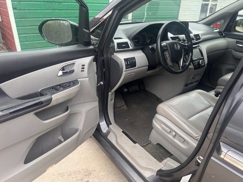 Used 2016 Honda Odyssey Touring Elite image 11